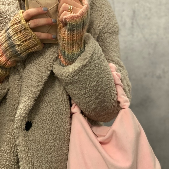 👋🏼🌷 - Picture 3 of 6